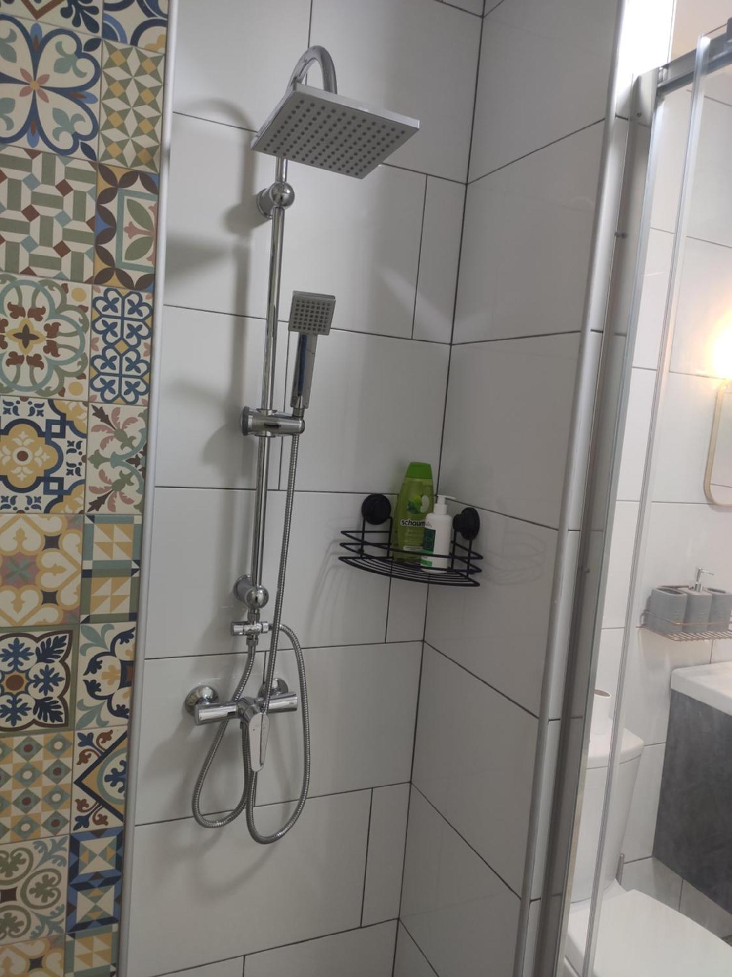 Family Нotel Banuri Koetaisi Buitenkant foto
