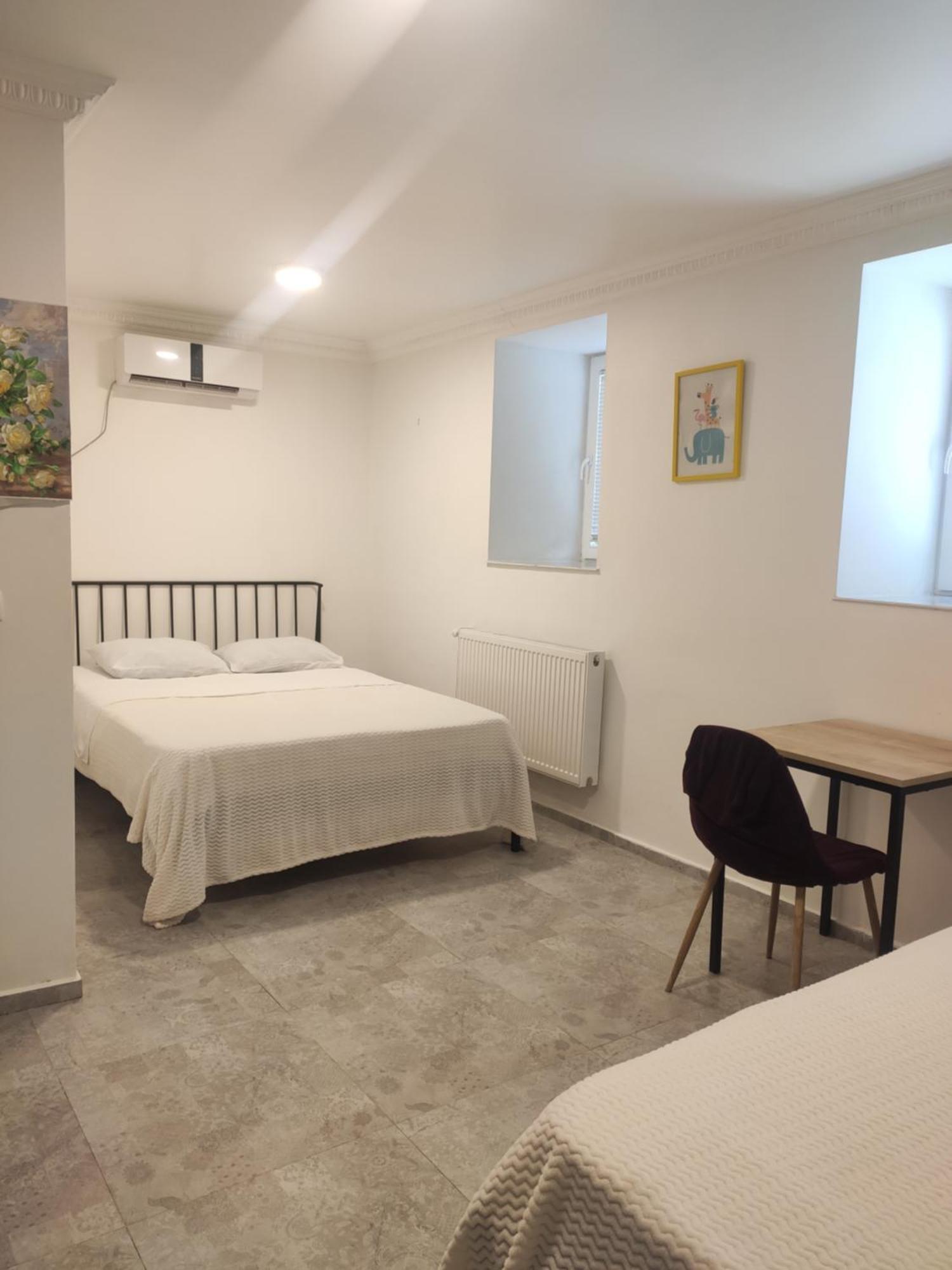 Family Нotel Banuri Koetaisi Kamer foto