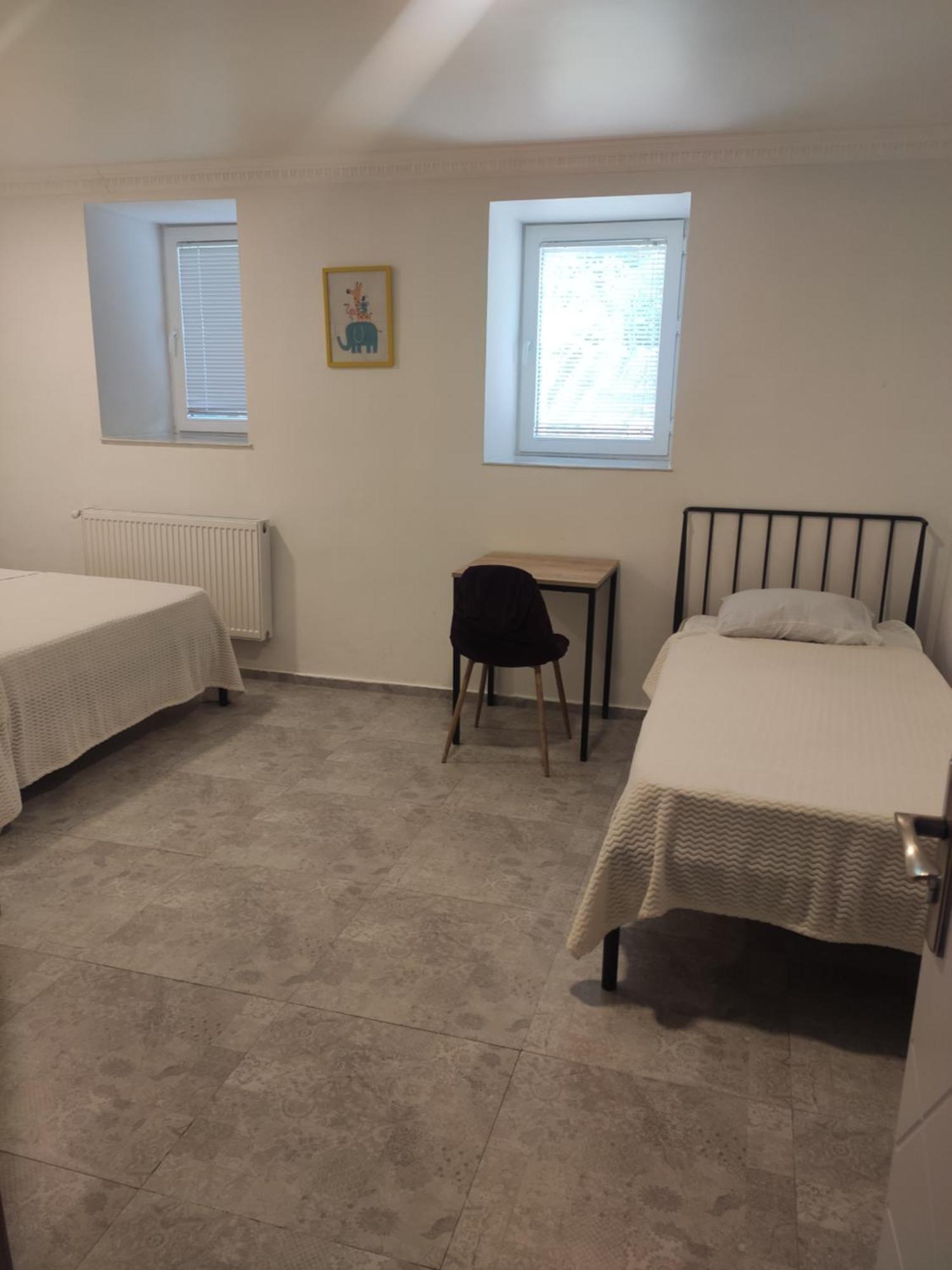 Family Нotel Banuri Koetaisi Kamer foto