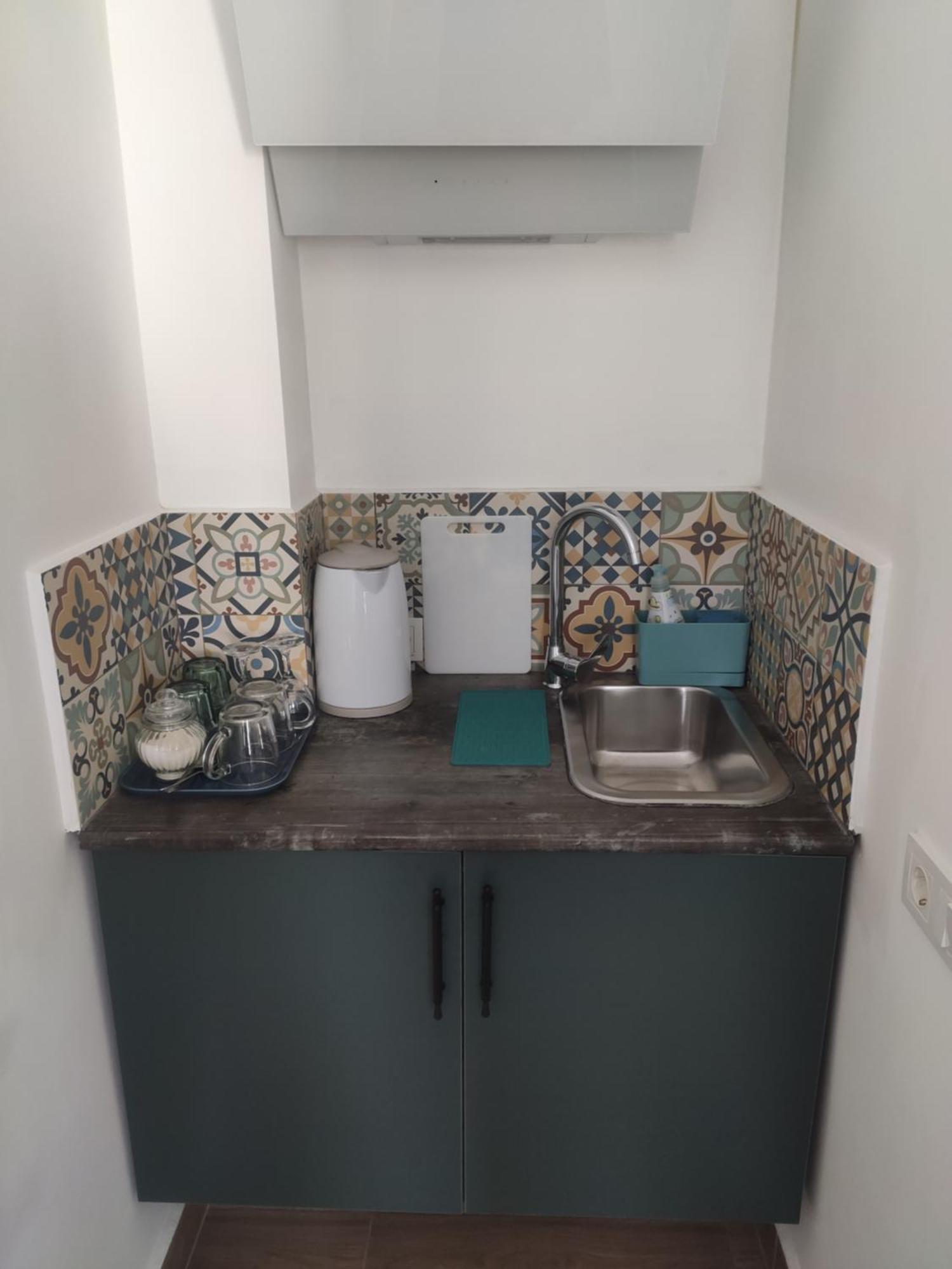 Family Нotel Banuri Koetaisi Kamer foto